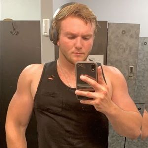 Meet your Posher, Travis